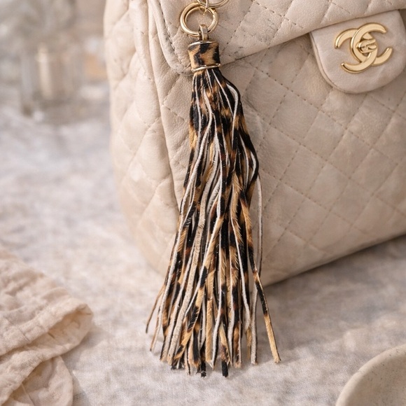 Clover Accessories - 🐆Clover- Animal Print Tassel Keychain | Bag Charm | Neutral Leopard | Gold Ring